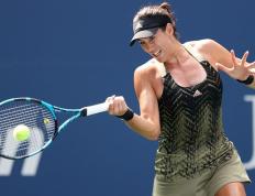 九游体育-包含穆古鲁扎在加拿大队比赛中势不可挡，高光表现引发热议！的词条