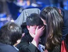 九游娱乐-关于Uzi新星爆冷表现惊艳，TES未来可期！的信息