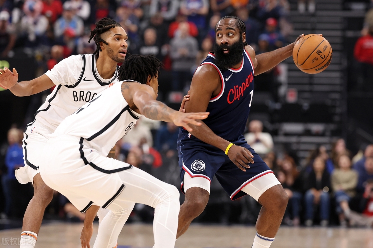 九游娱乐-包含哈登连续十二场比赛得分超过挺进下一轮,篮网挑战极限!的词条