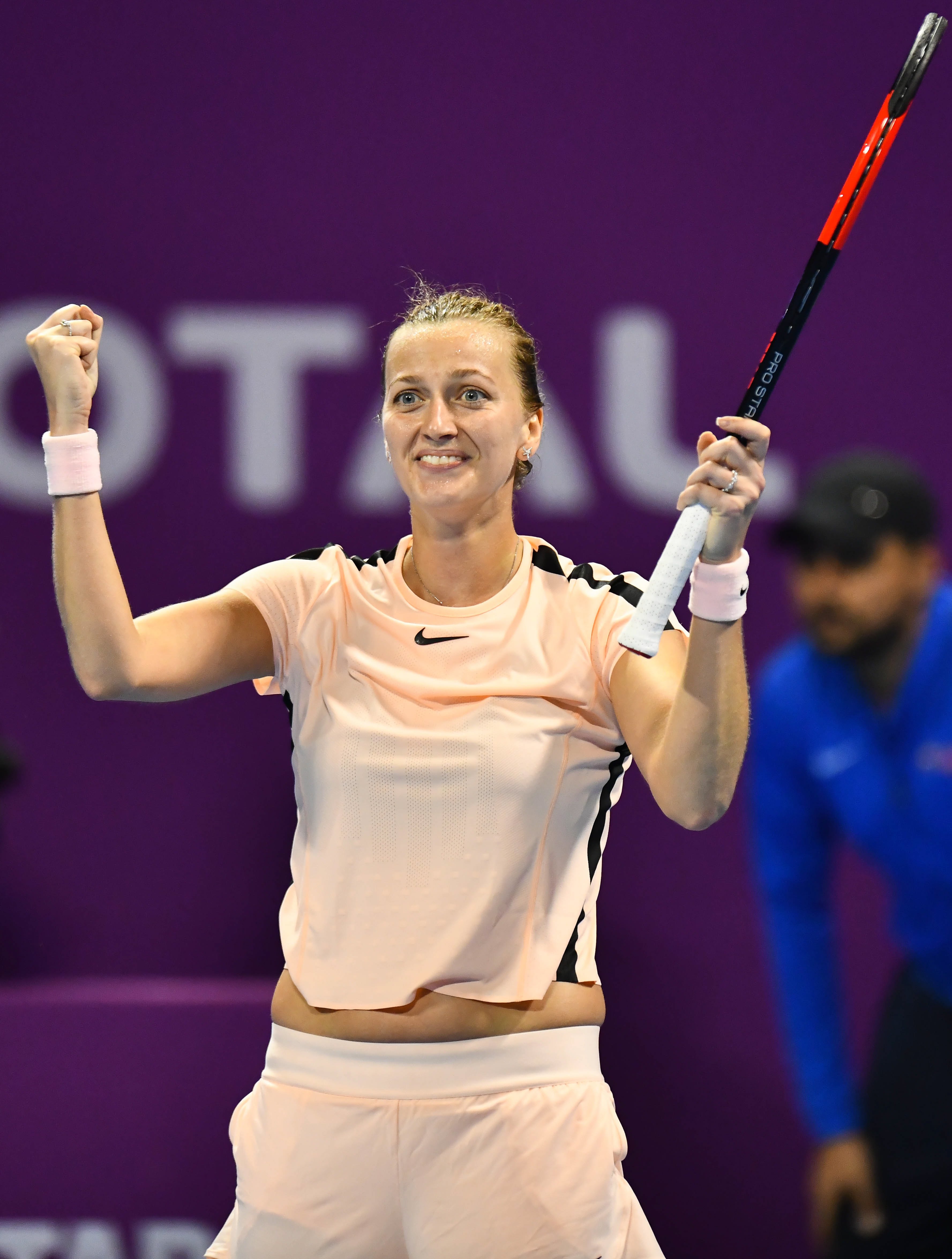 九游体育-关于科维托娃在勇士比赛中回归赛场,回归赛场引发热议!的信息